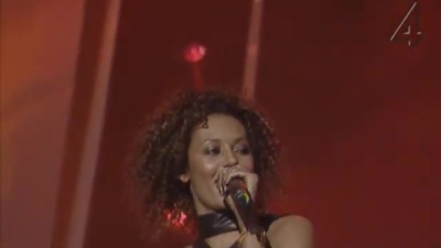 Europe_Music_Awards__-00870~0.jpg