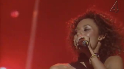 Europe_Music_Awards__-00928~0.jpg