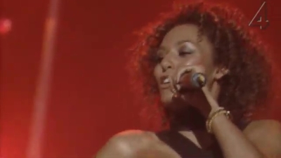 Europe_Music_Awards__-00941~0.jpg