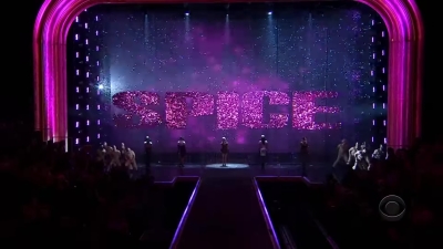 Victoria_s_Secret_Fashion_Show_-00654~0.jpg