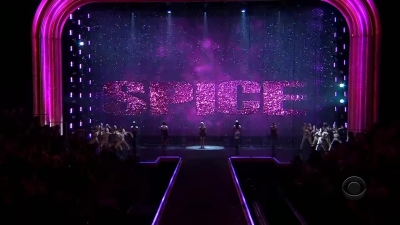 Victoria_s_Secret_Fashion_Show_-00659~0.jpg