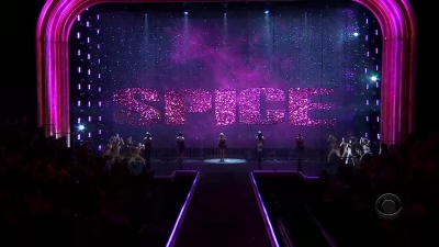 Victoria_s_Secret_Fashion_Show_-00662~0.jpg
