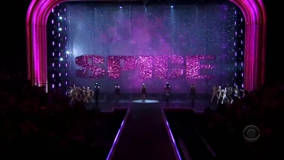 Victoria_s_Secret_Fashion_Show_-00672~0.jpg