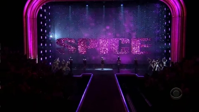 Victoria_s_Secret_Fashion_Show_-00690~0.jpg
