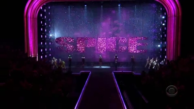 Victoria_s_Secret_Fashion_Show_-00696~0.jpg