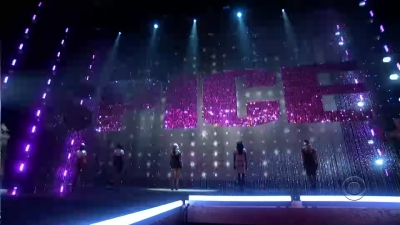 Victoria_s_Secret_Fashion_Show_-00703~0.jpg