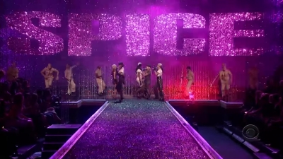 Victoria_s_Secret_Fashion_Show_-01275.jpg