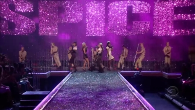 Victoria_s_Secret_Fashion_Show_-01284.jpg