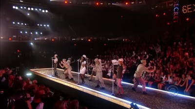 Victoria_s_Secret_Fashion_Show_-02546.jpg