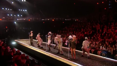 Victoria_s_Secret_Fashion_Show_-02557.jpg