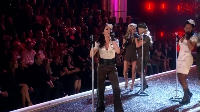 Victoria_s_Secret_Fashion_Show_-03187.jpg