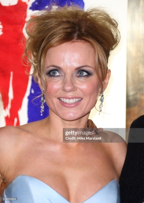 Viva_Forever21_Musical_Premiere_2012_2812729.jpg