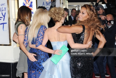 Viva_Forever21_Musical_Premiere_2012_289629.jpg