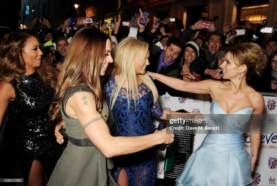 Viva_Forever21_Musical_Premiere_-_Arrivals___Departures_2012_284829.jpg