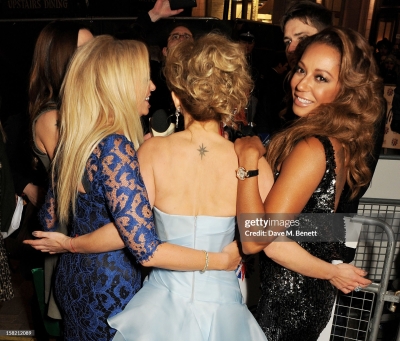 Viva_Forever21_Musical_Premiere_-_Arrivals___Departures_2012_286229.jpg