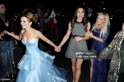 Viva_Forever21_Musical_Premiere_-_Arrivals___Departures_2012_289429.jpg