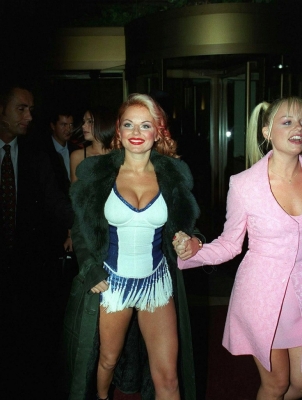 21st_Anniversary_Of_The_Prince_s_Trust_Charity_-_Arrivals___Departures_1997_28529.jpg