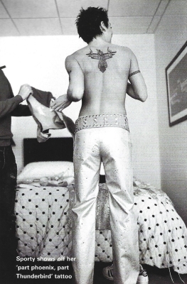 ELLE_UK_January_2000_281729.jpg