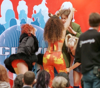 Spiceworld_The_Movie_-_Behind_The_Scenes_2819529.jpg