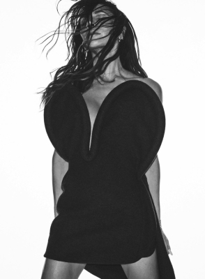 Victoria_-_2024_-_Set__3_Vogue_Australia_28729.jpg