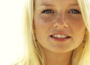 Emma_-_A_Girl_Like_Me_Album_shoot_281129.jpg