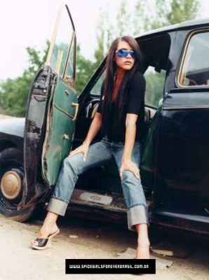 2000_-_Set_3_28829.jpg