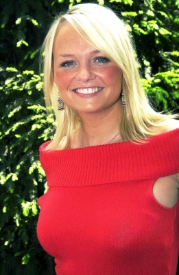 Emma_-_2001_Set_1_28129.jpg