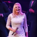 Filename=2019_-_Performances-_Emma_Bunton_s_Christmas_Party_287529.jpg
Filesize=288KiB
Dimensions=1080x1080
Date added=Aug 07, 2025 2019_-_Performances-_Emma_Bunton_s_Christmas_Party_287529.jpg