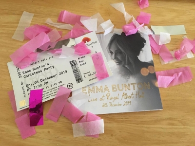 Emma_Bunton_s_Christmas_Party_2019_Backstage_281329.jpg