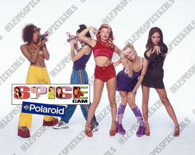 Polaroid_1997_Promotional_Shoot_282929.jpg