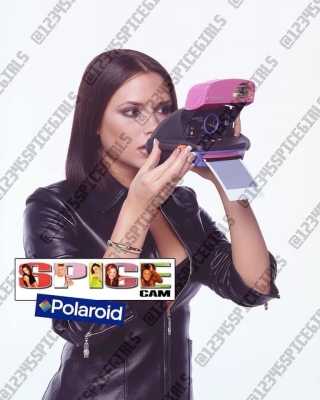 Polaroid_1997_Promotional_Shoot_283129.jpg