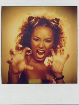 Polariod_1997_BTS_28429.jpg