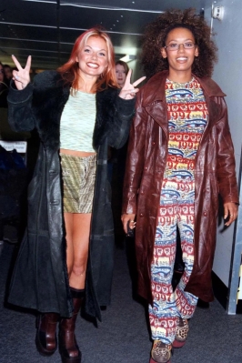 Top_of_the_Pops_Performance_backstage_1996_28629.jpg