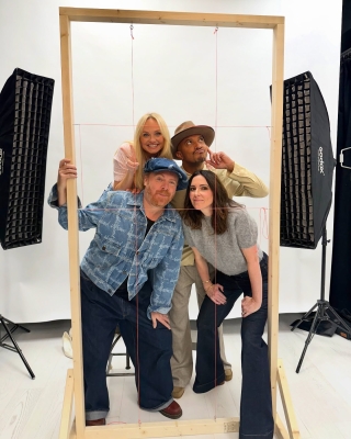 Click to view full size image
==============
Emma_-_Unlikely_Friends_Podcast_Promotional_28729.jpg Emma_-_Unlikely_Friends_Podcast_Promotional_28729.jpg