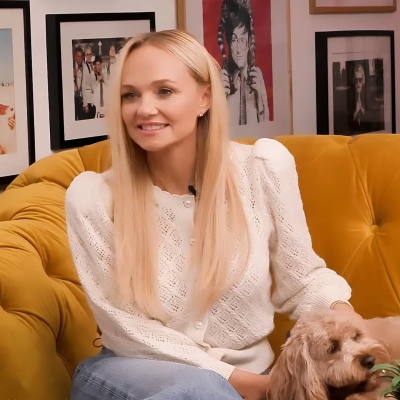 Click to view full size image
==============
Emma_-_Unlikely_Friends_Podcast_Stills_28529.jpg Emma_-_Unlikely_Friends_Podcast_Stills_28529.jpg