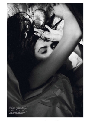 Click to view full size image
==============
Victoria_-_Vogue_Paris_December_2013_281729.jpg Victoria_-_Vogue_Paris_December_2013_281729.jpg