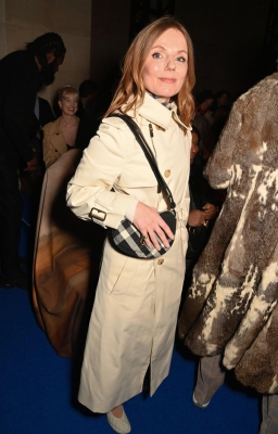 Geri_-_Burberry_Winter_2025_Show_-_Front_Row_2025_28229.jpg