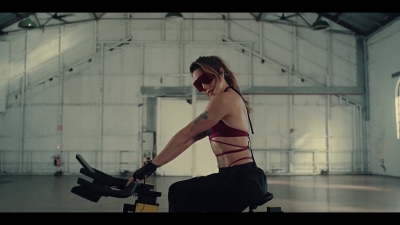 Click to view full size image
==============
Mel_C_-_Sweat_-00438~0.jpg Mel_C_-_Sweat_-00438~0.jpg