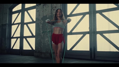 Click to view full size image
==============
Mel_C_-_Sweat_-00576~0.jpg Mel_C_-_Sweat_-00576~0.jpg