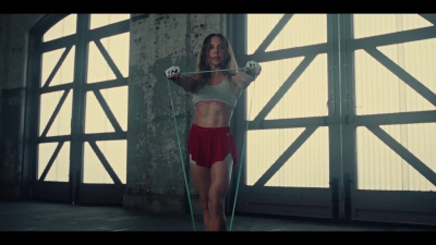 Click to view full size image
==============
Mel_C_-_Sweat_-00578~0.jpg Mel_C_-_Sweat_-00578~0.jpg