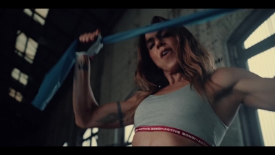 Click to view full size image
==============
Mel_C_-_Sweat_-00590~0.jpg Mel_C_-_Sweat_-00590~0.jpg