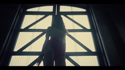 Click to view full size image
==============
Mel_C_-_Sweat_-00767~0.jpg Mel_C_-_Sweat_-00767~0.jpg