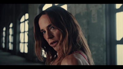 Click to view full size image
==============
Mel_C_-_Sweat_-00913.jpg Mel_C_-_Sweat_-00913.jpg