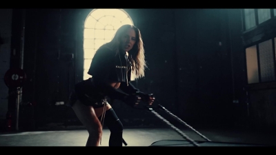 Click to view full size image
==============
Mel_C_-_Sweat_-01130.jpg Mel_C_-_Sweat_-01130.jpg