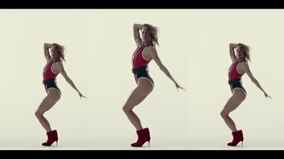 Click to view full size image
==============
Mel_C_-_Sweat_-01230.jpg Mel_C_-_Sweat_-01230.jpg