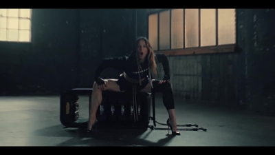 Click to view full size image
==============
Mel_C_-_Sweat_-01295.jpg Mel_C_-_Sweat_-01295.jpg