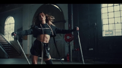 Click to view full size image
==============
Mel_C_-_Sweat_-01611.jpg Mel_C_-_Sweat_-01611.jpg