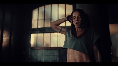 Click to view full size image
==============
Mel_C_-_Sweat_-02711.jpg Mel_C_-_Sweat_-02711.jpg