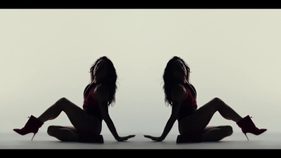 Click to view full size image
==============
Mel_C_-_Sweat_-02766.jpg Mel_C_-_Sweat_-02766.jpg