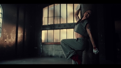 Click to view full size image
==============
Mel_C_-_Sweat_-02788.jpg Mel_C_-_Sweat_-02788.jpg